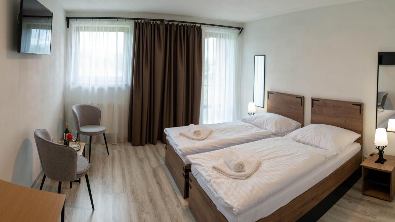 Penzion Kamence Liptovský Mikuláš Exterior foto